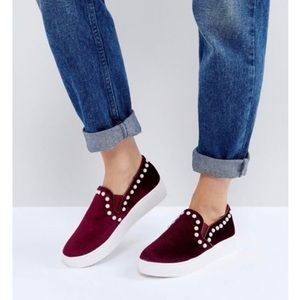 Burgundy Platform Sneakers With Pearls